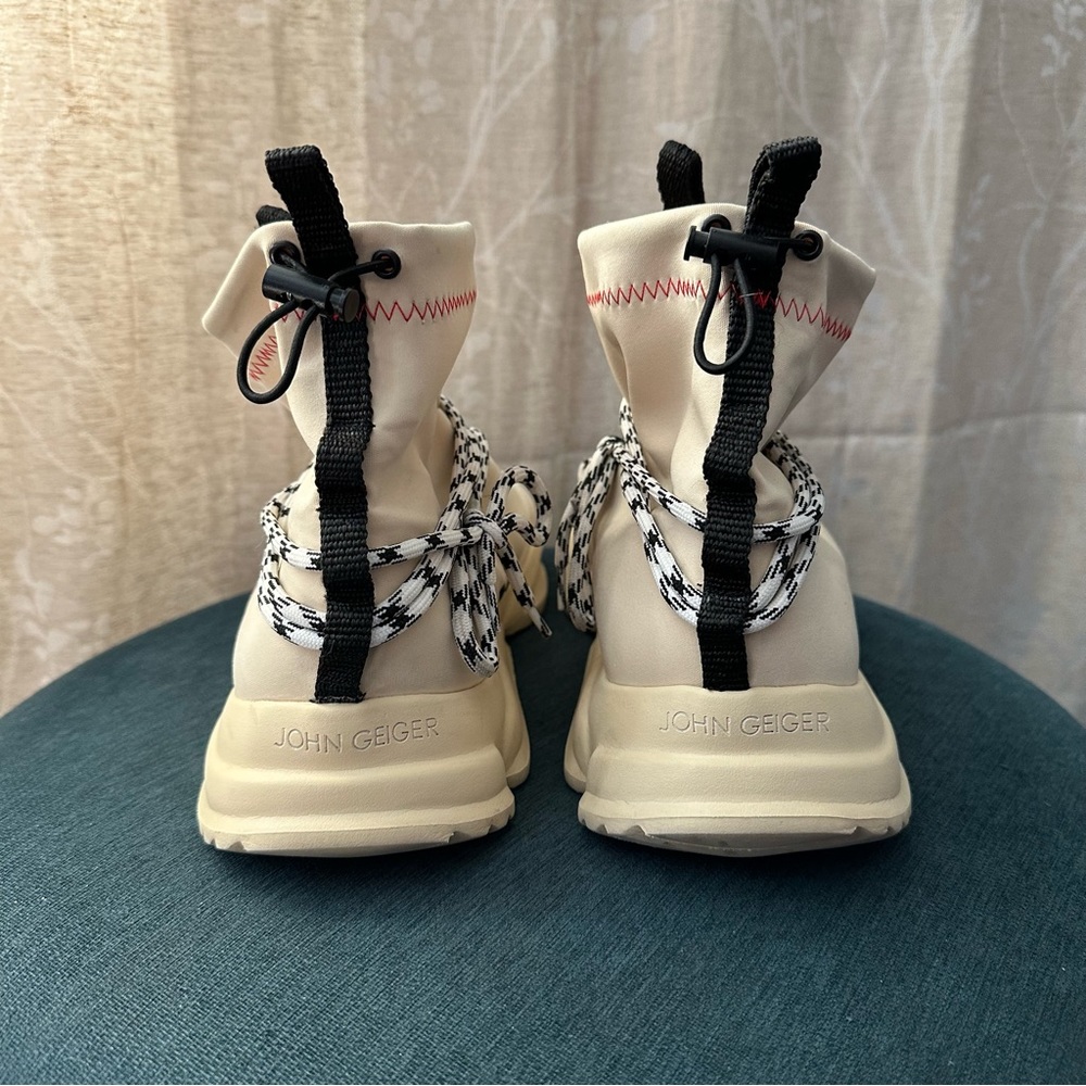 John Geiger 002 'Cream' PIxburgh, Black and White laces, Mens Size-13, - Picture 4 of 10